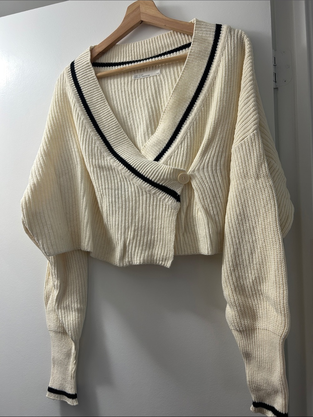 Cropped Cream varsity V-Neck Knit Sweater with Contrast Trim